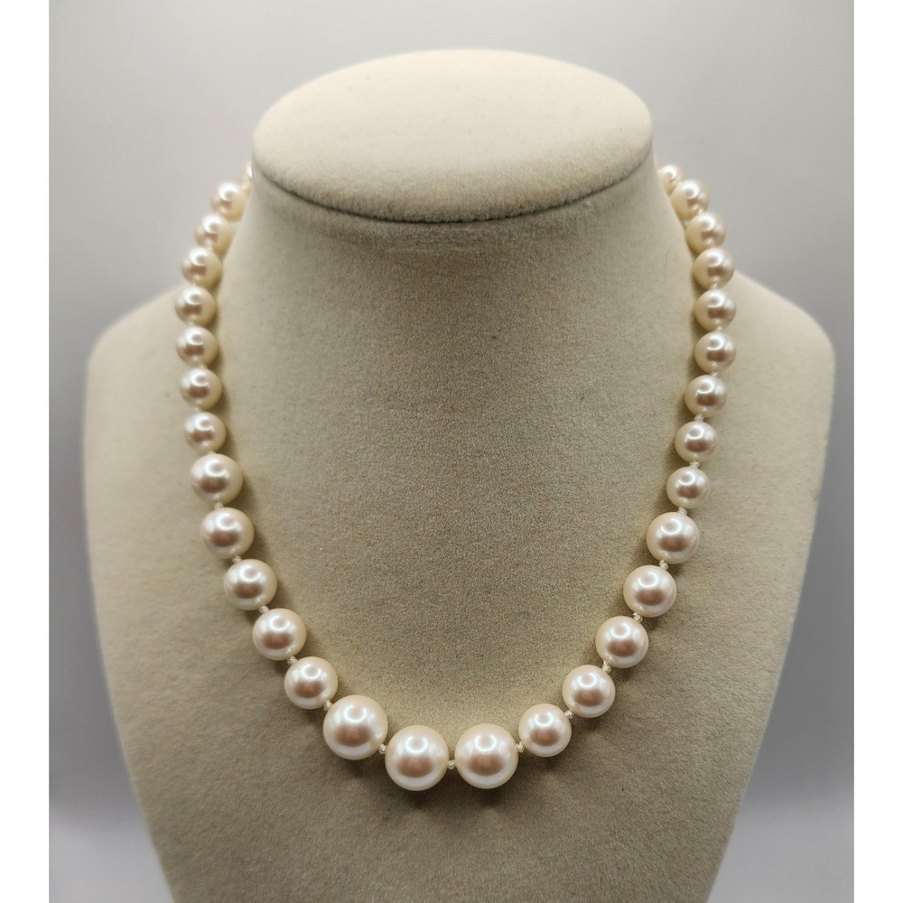 Vtg Signed KR Faux Cream Pearl Graduate Strand Necklace Approx. 18" Knotted
